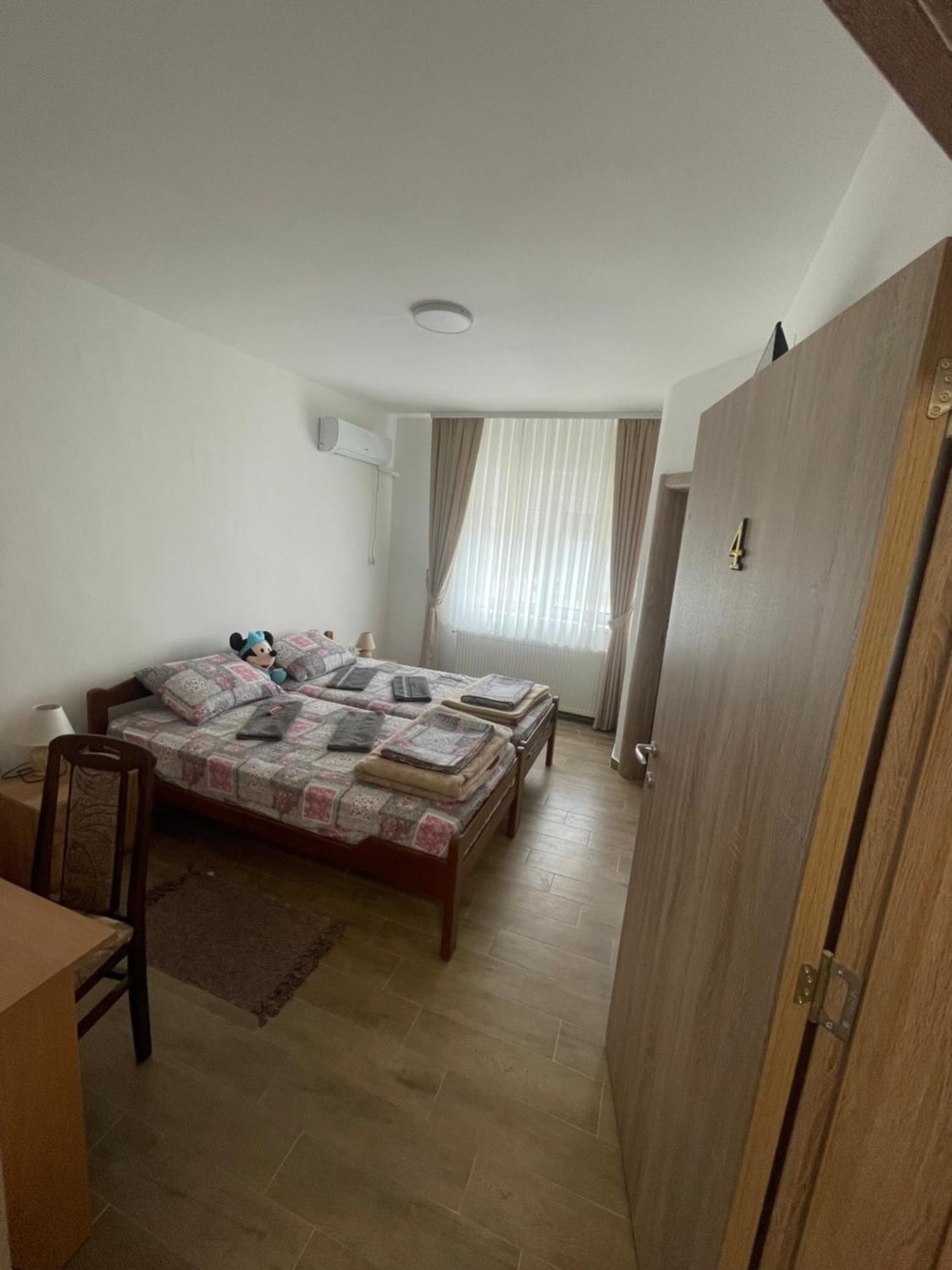 Zuta Osa Hotel Bela Crkva  Eksteriør billede