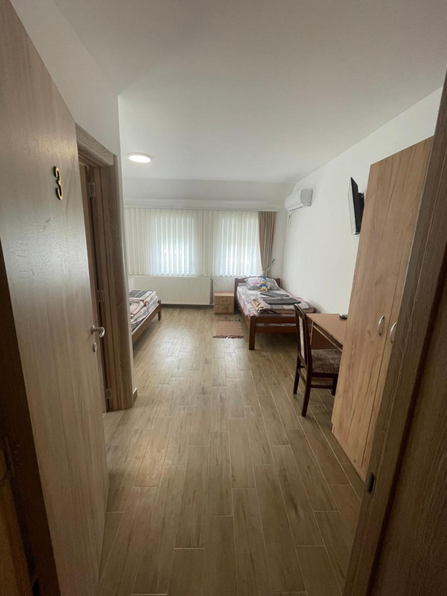 Zuta Osa Hotel Bela Crkva  Eksteriør billede